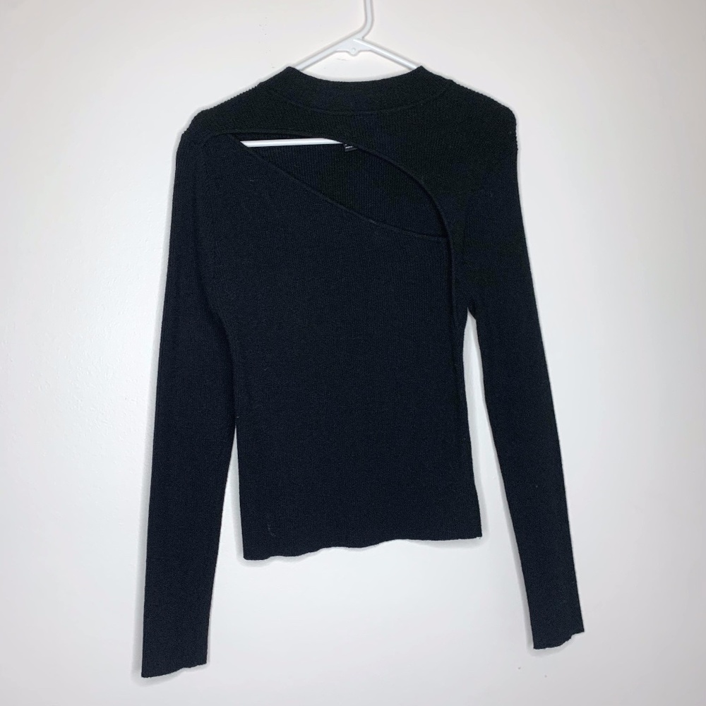 Black front slit long sleeve sweater